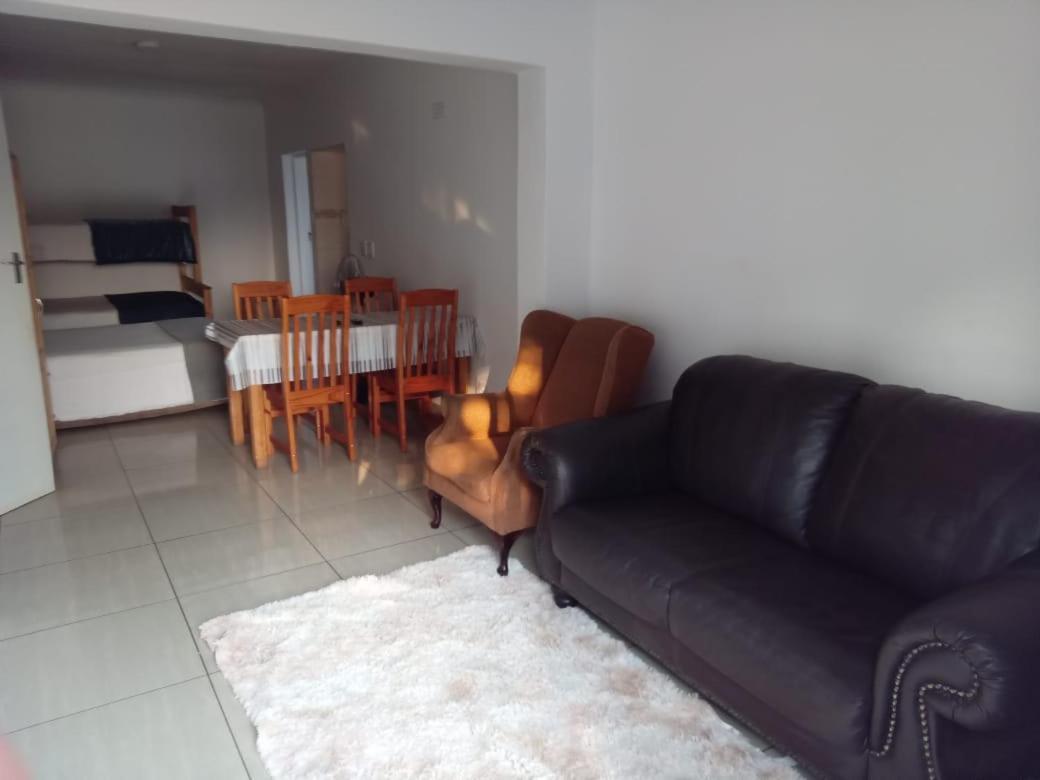 Woodpecker Guesthouse Middelburg  Ngoại thất bức ảnh